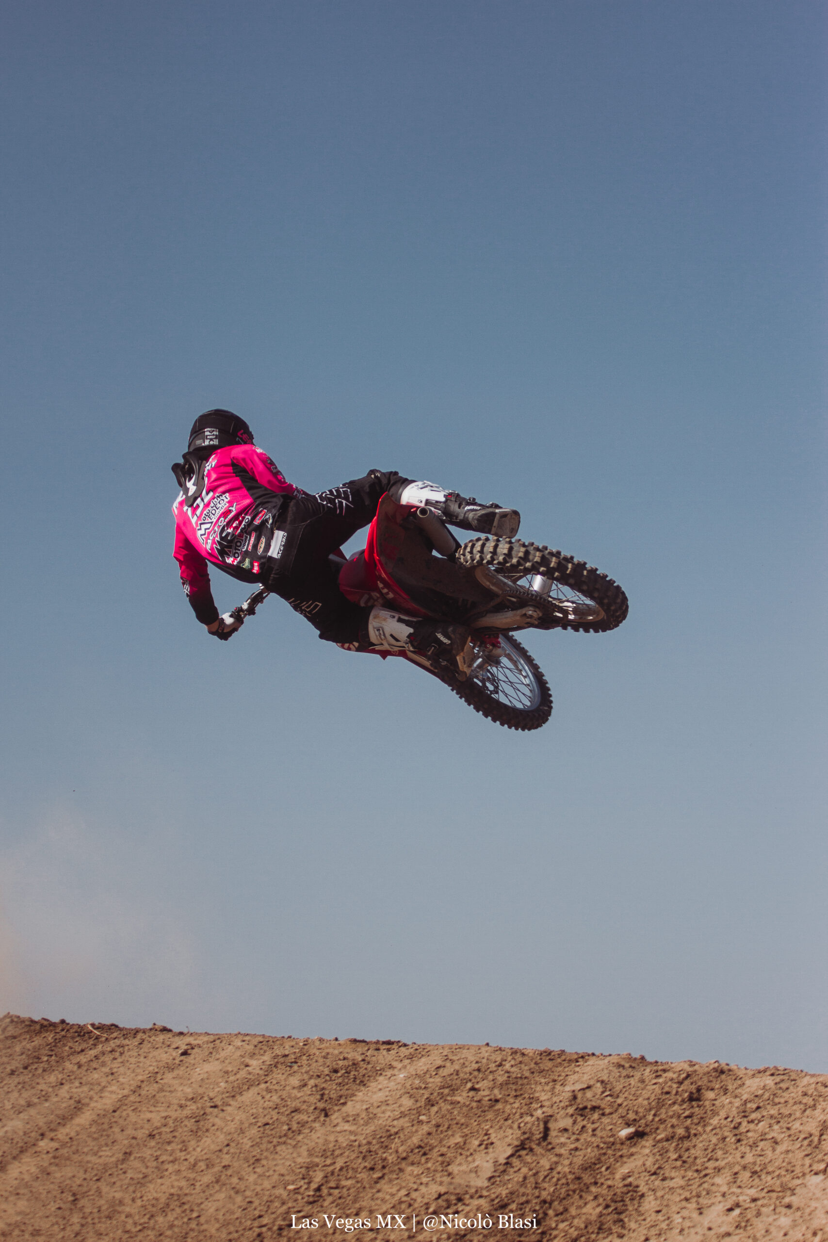 8EA168CC-35A1-468B-895A-3CEDE5F89A61